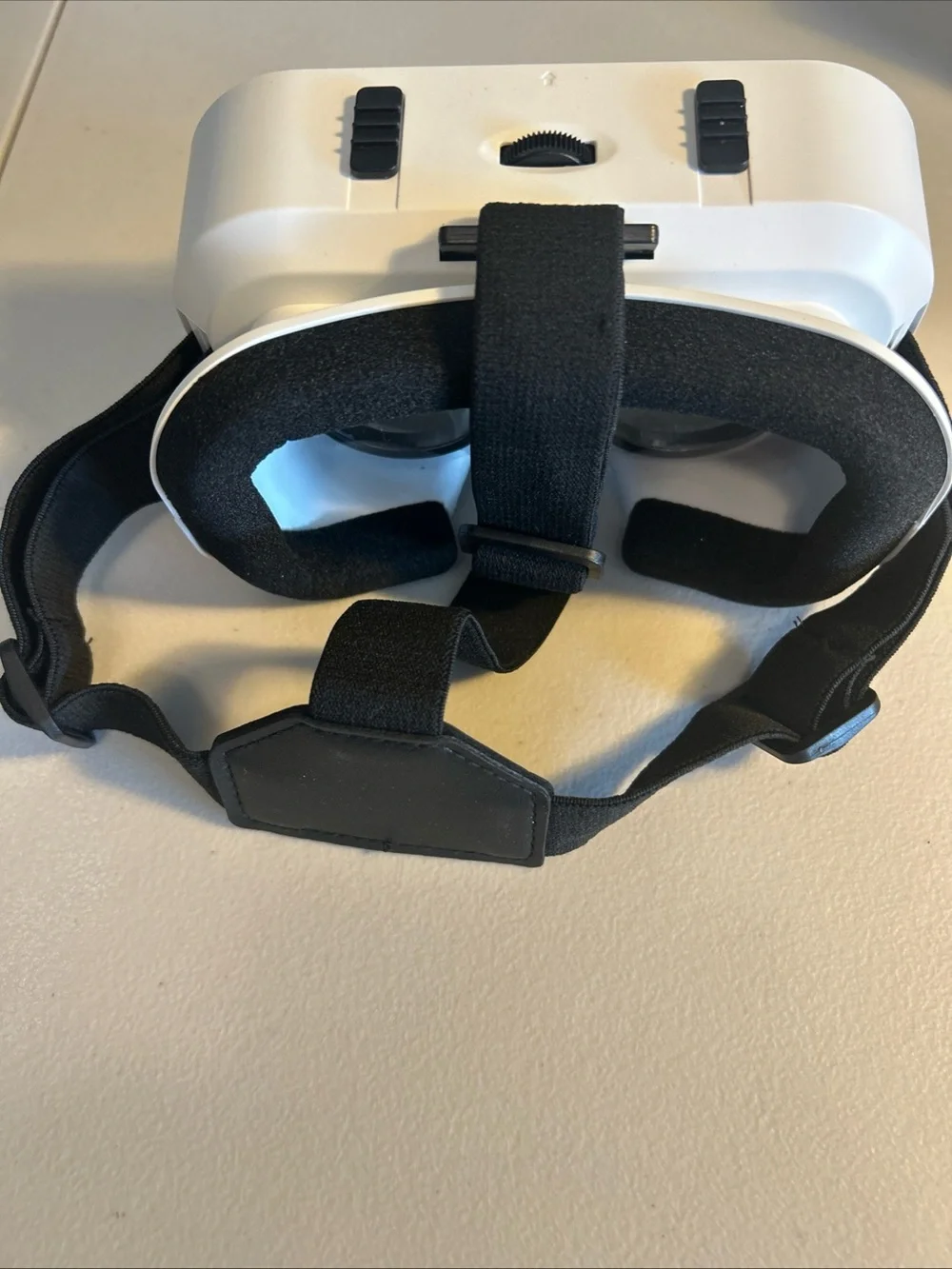 White Mobile Virtual Reality Viewer Headset